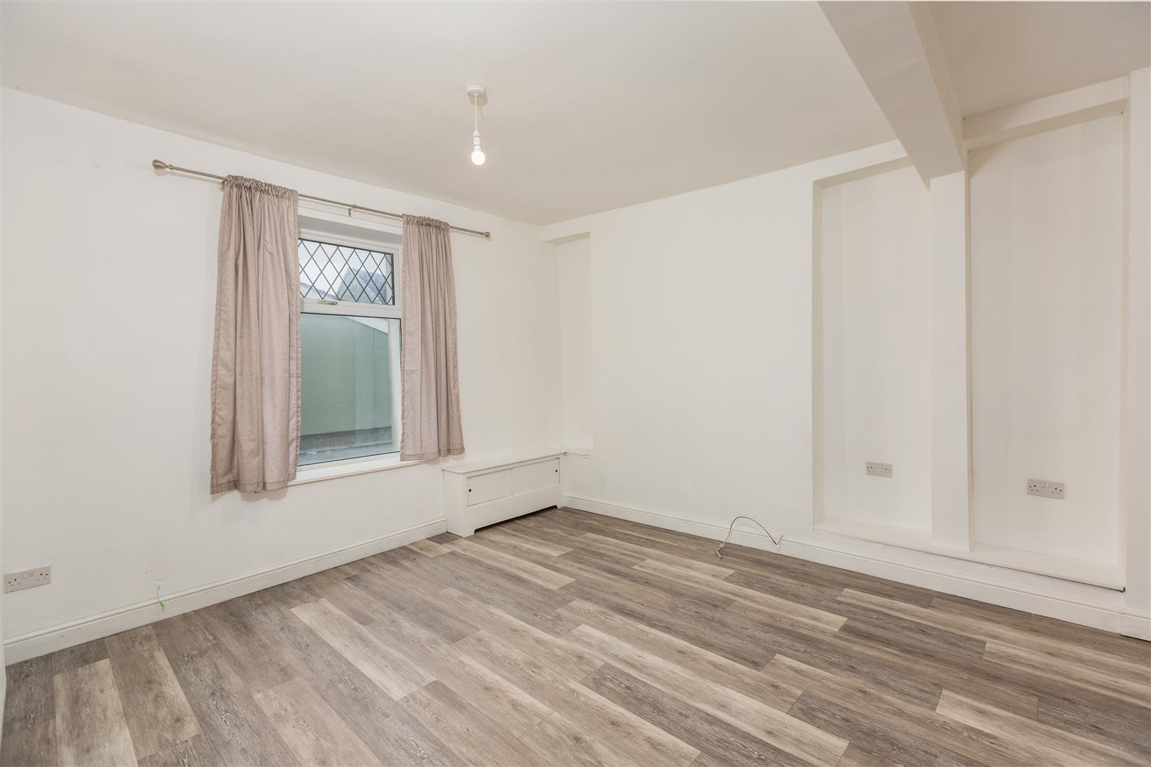 Llewellyn Street, Llanelli, SA15 1BD